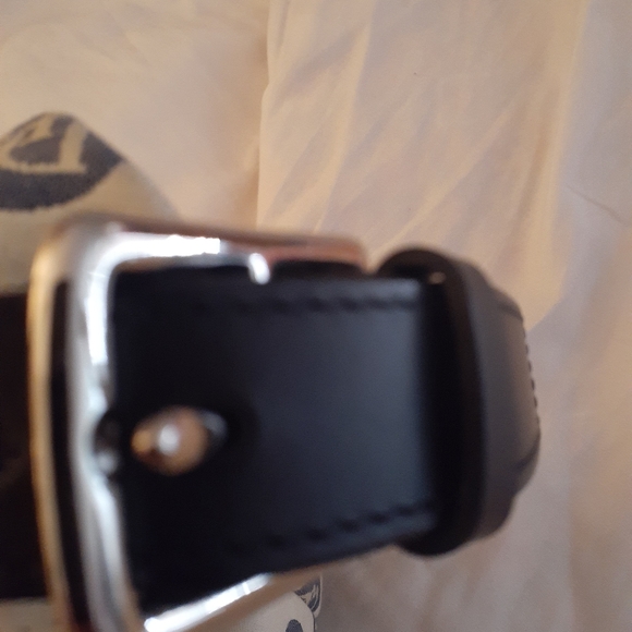 Dooney and Bourke - Picture 2 of 11